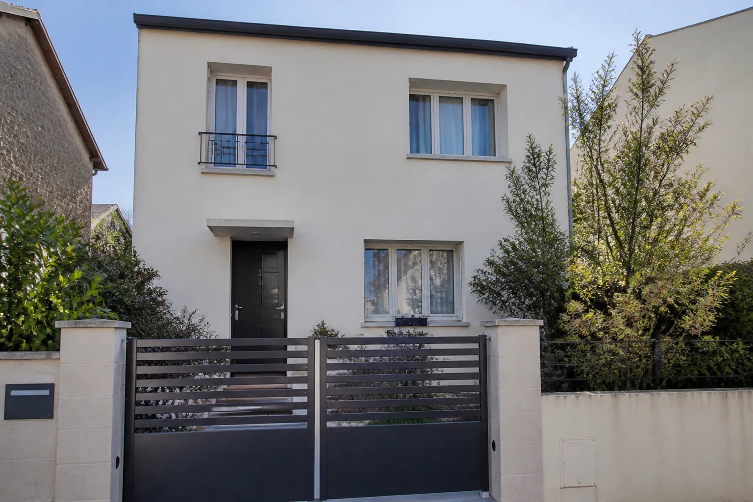 Maison de ville avec jardin examinée par un expert en bâtiment