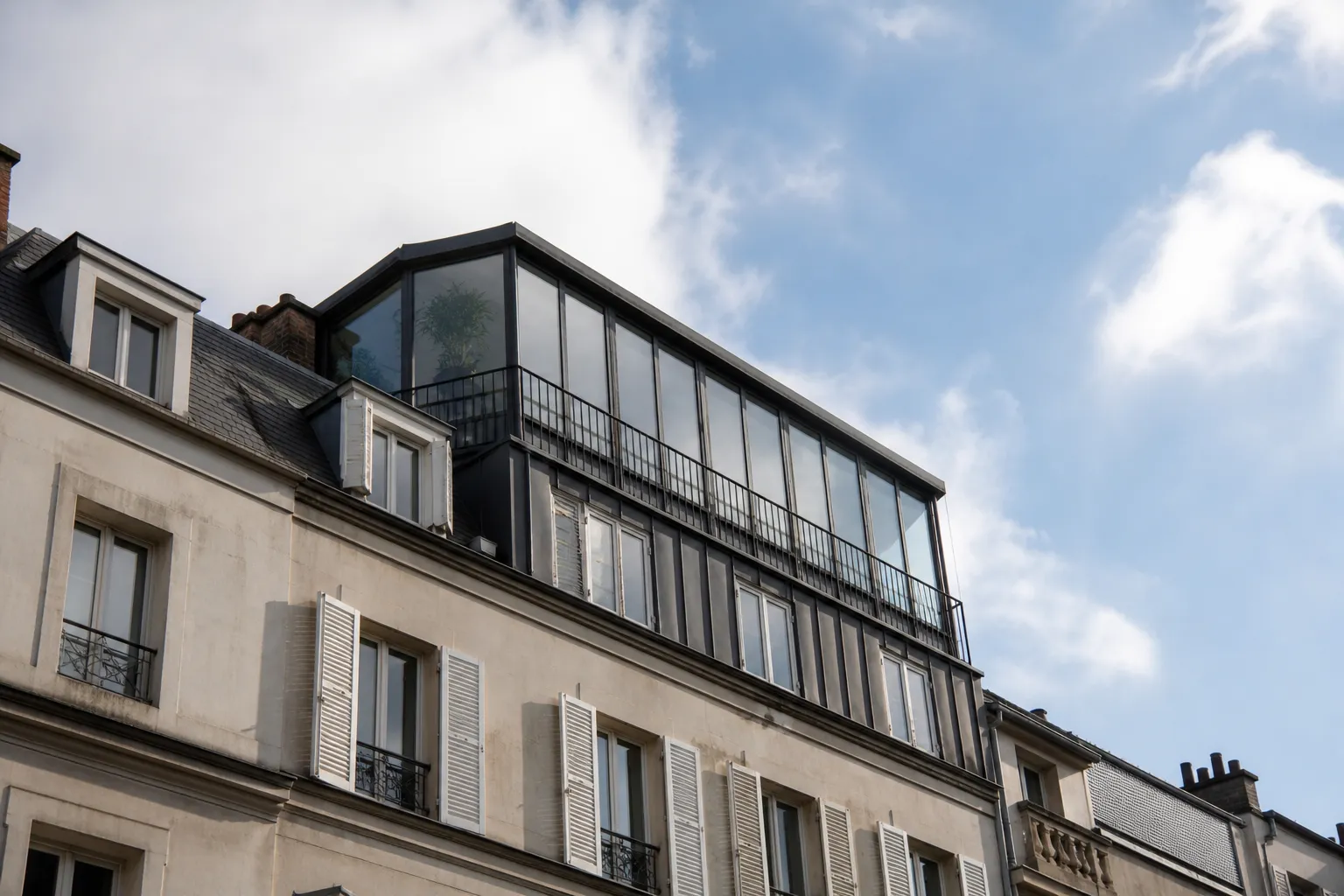 Et en appartement : surélévations et verrières